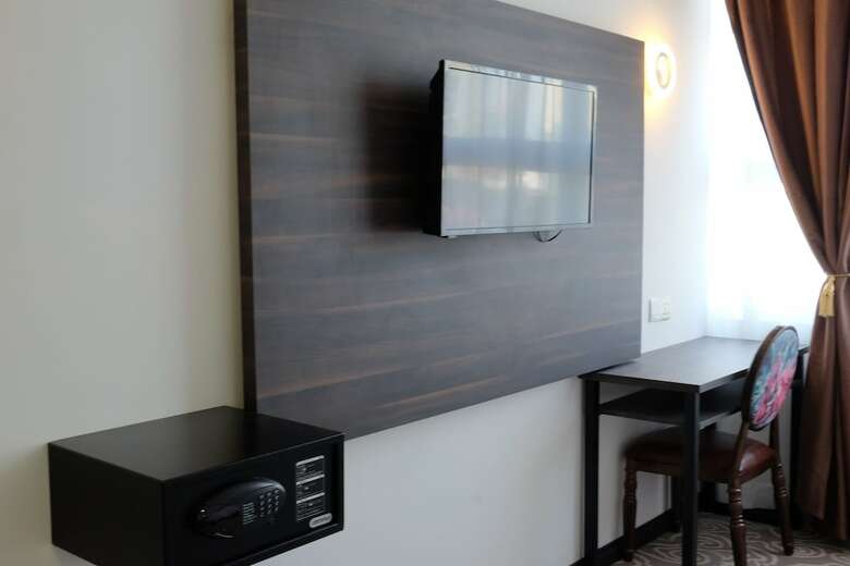 Hotel Natol Travelers & Business Inn