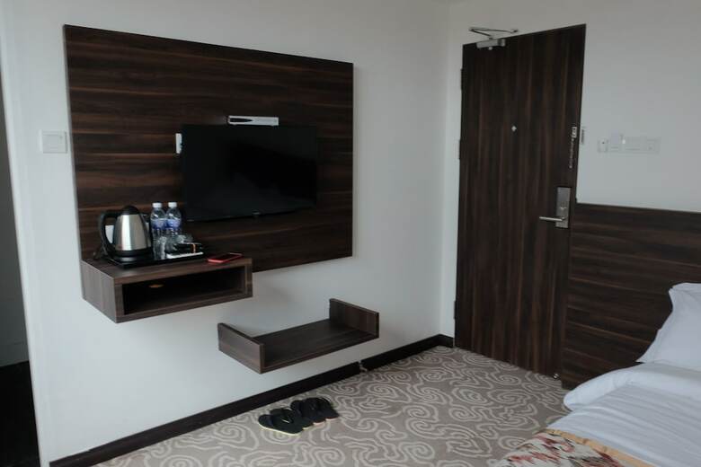 Hotel Natol Travelers & Business Inn