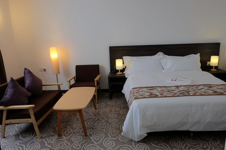 Hotel Natol Travelers & Business Inn