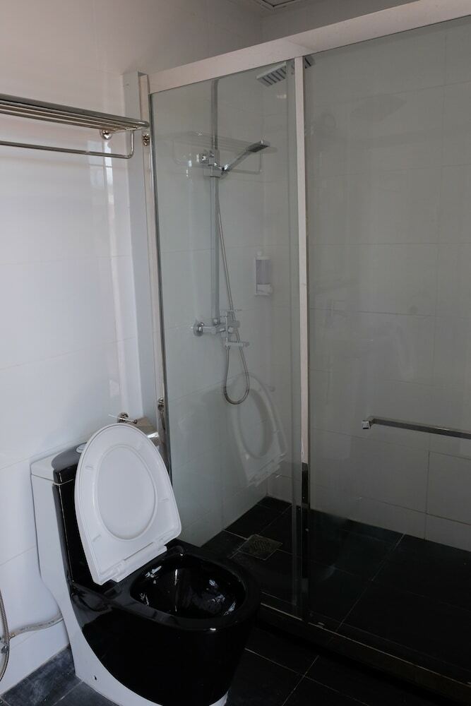Hotel Natol Travelers & Business Inn