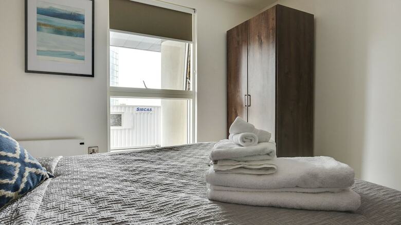 Stunning And Central 2br Townhouse