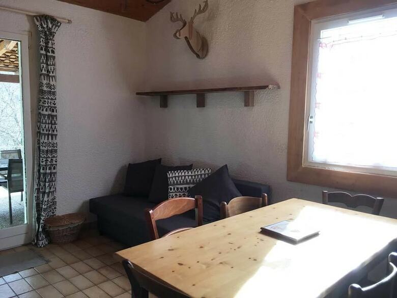 Terres Cl�t Du Jay - In The Mountains