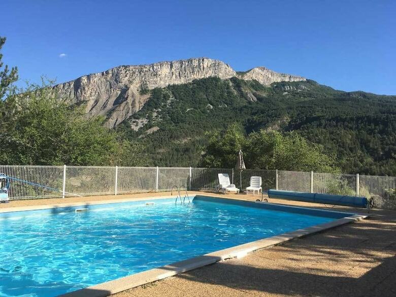 Terres Cl�t Du Jay - In The Mountains