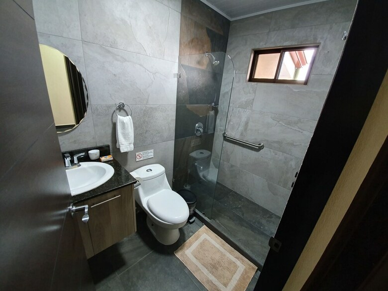 Hotel Suites Merlyn Aeropuerto