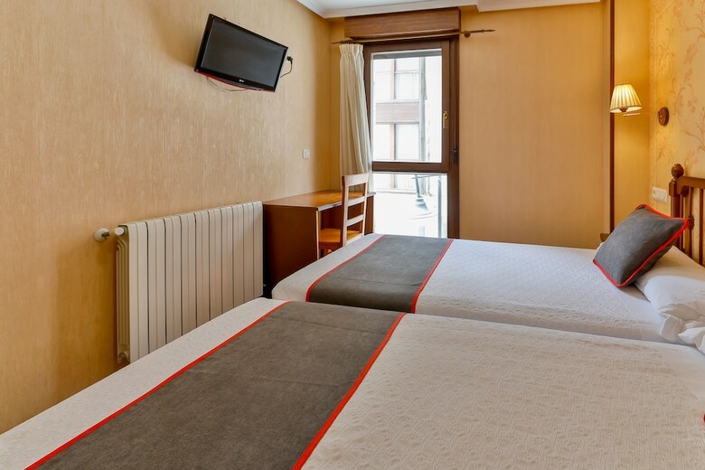 Hotel Oyo Puerto de Cand�s