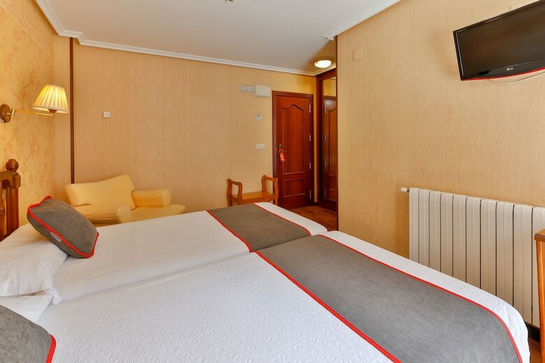 Hotel Oyo Puerto de Cand�s