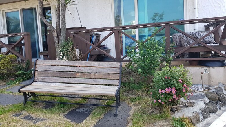 Queens Bay Pension