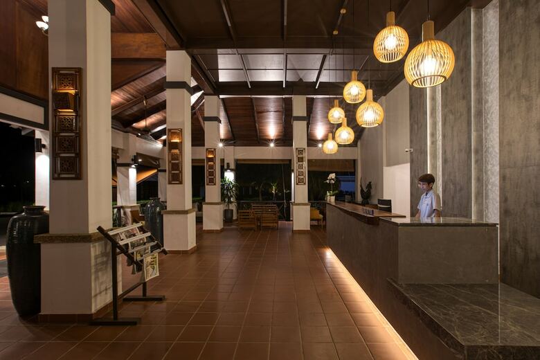 Hotel Adena Beach Resort