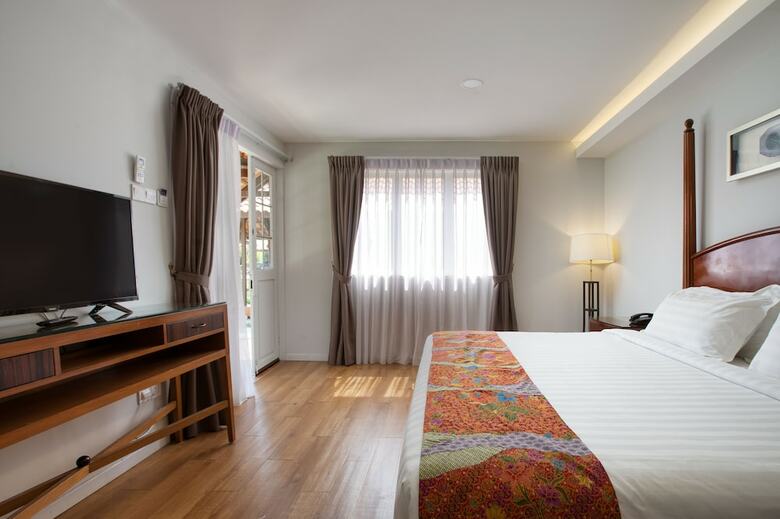 Hotel Adena Beach Resort