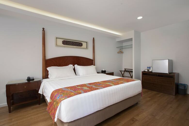 Hotel Adena Beach Resort