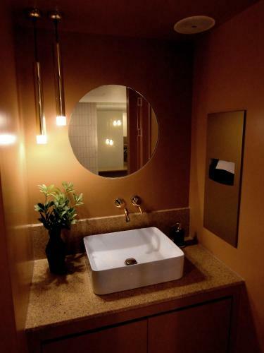 Tong Tong Petit Hotel