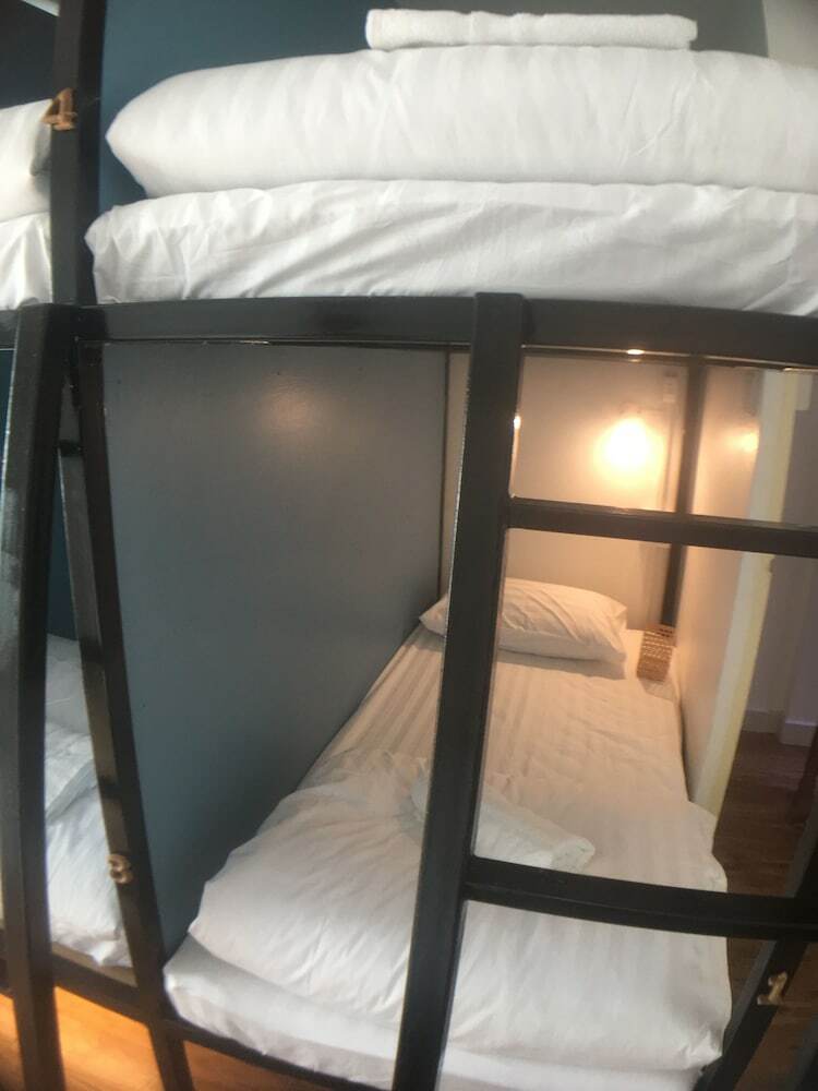 Hotel Beebedz