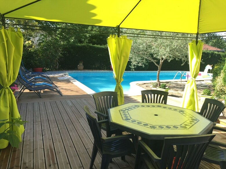 Bed & Breakfast Maison D'h�tes Les Boulb�nes