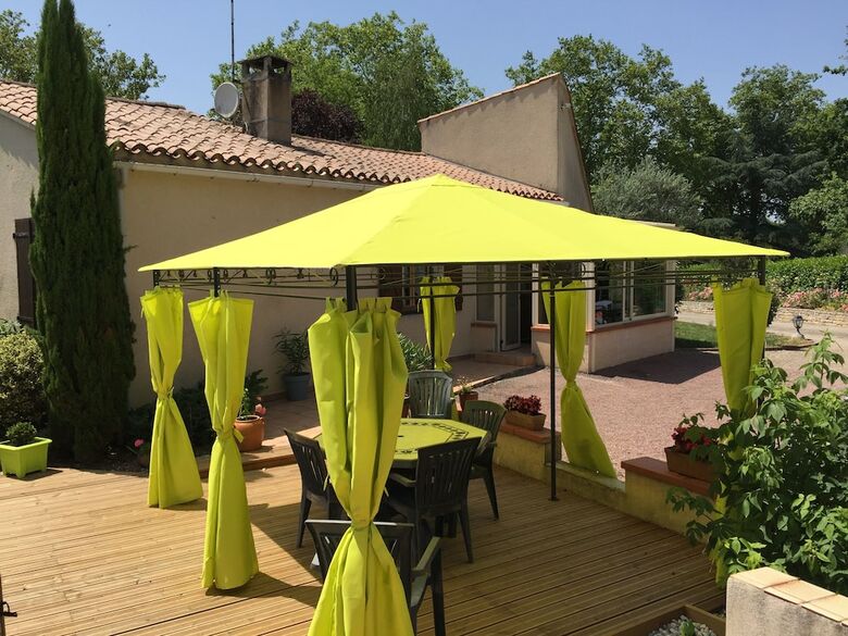 Bed & Breakfast Maison D'h�tes Les Boulb�nes