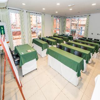 I Hotel