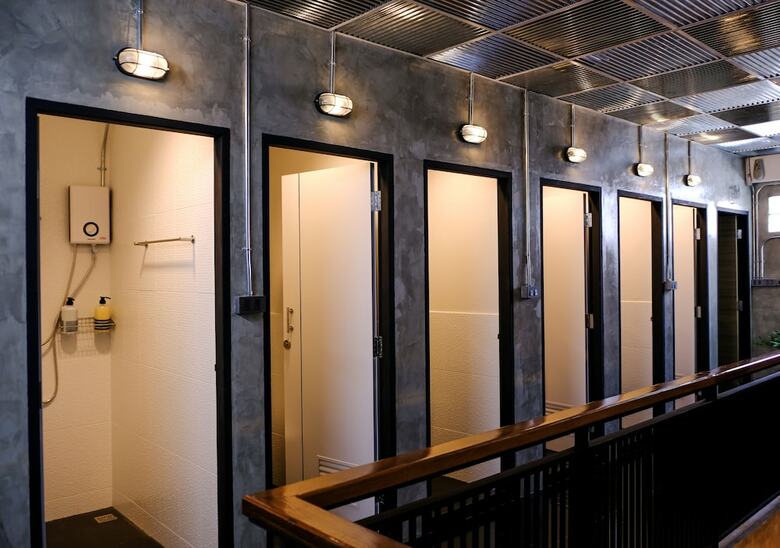 Hostal Baan Lung Poshtel