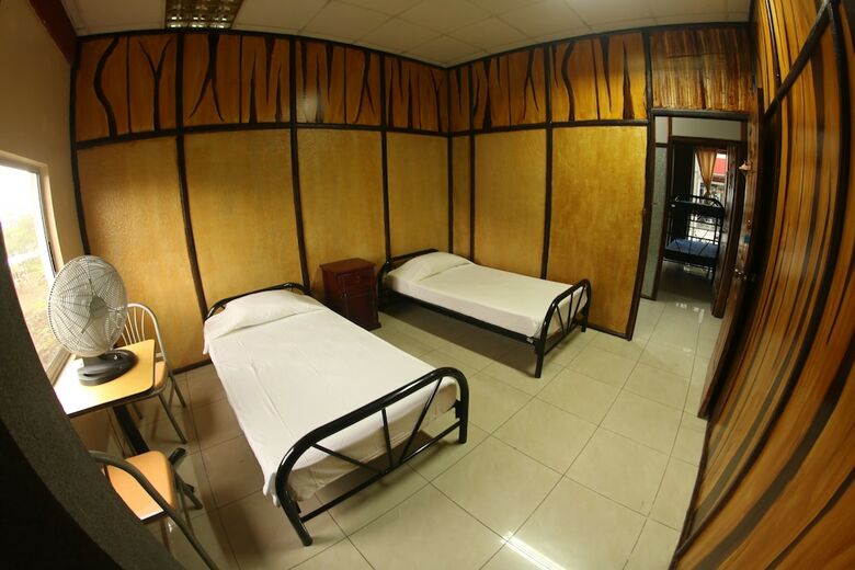 Hostal Hostel Sag�