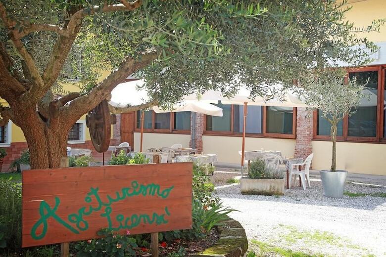 Agroturismo Licensi Del Bresa Agriturismo