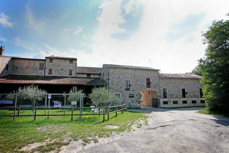 Agroturismo Licensi Del Bresa Agriturismo