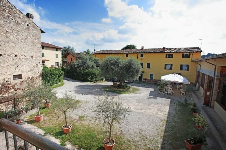 Agroturismo Licensi Del Bresa Agriturismo