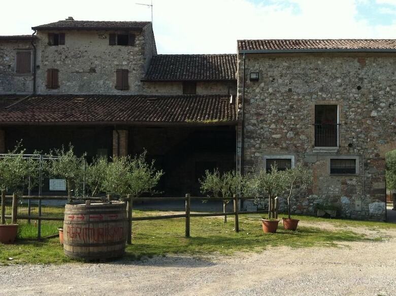 Agroturismo Licensi Del Bresa Agriturismo