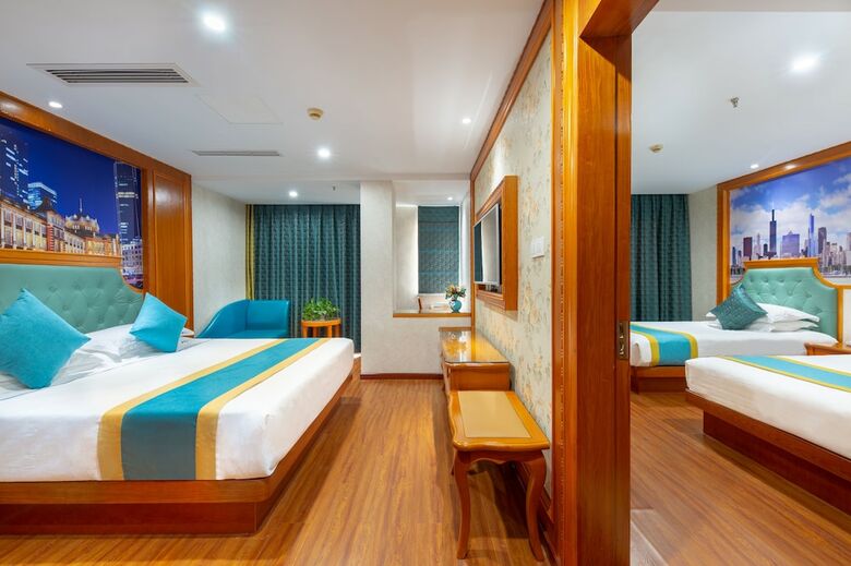Yiwu Defeng Hotel