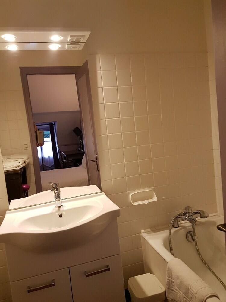 Hotel H�tel Du Roy