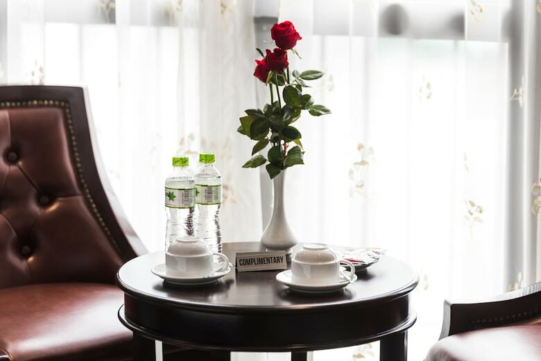 Hotel Hanoi Crystal Pearl
