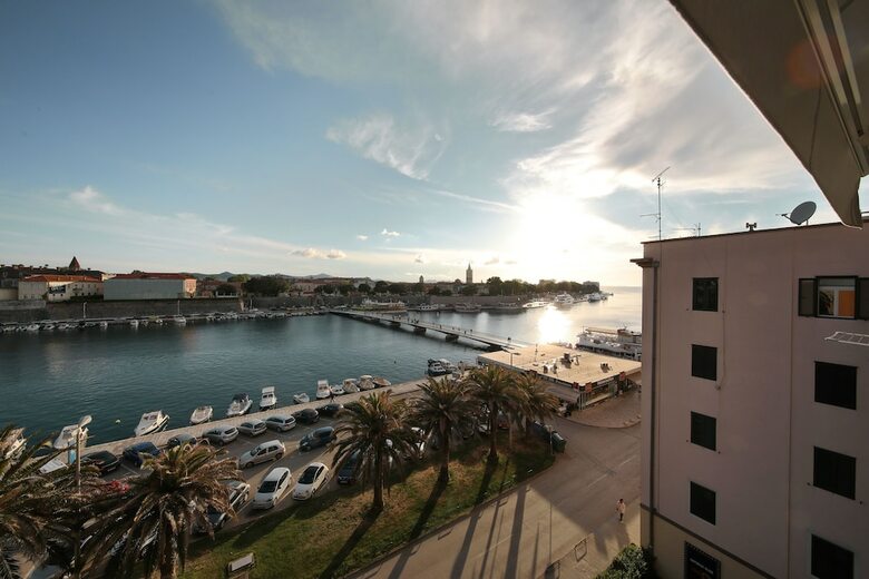 Apartment Sundowner
