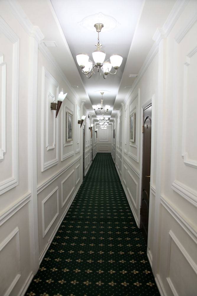 Selenastar Hotel