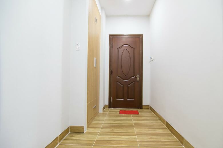 Hotel Reddoorz Plus Near E-town 2