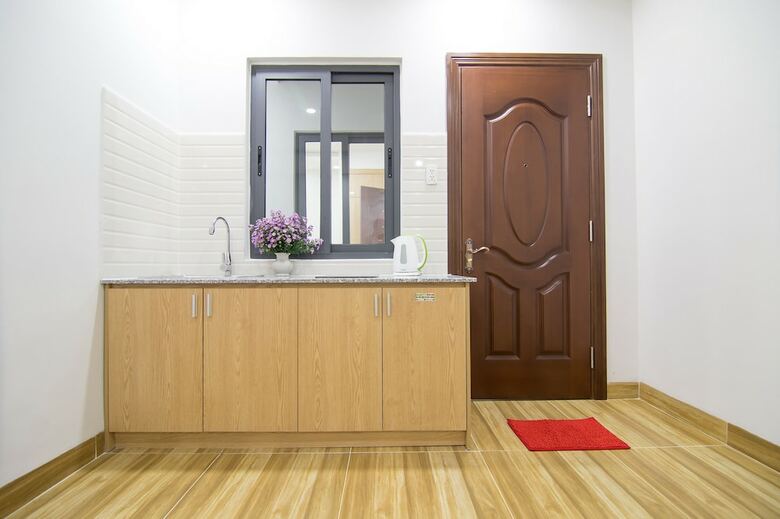 Hotel Reddoorz Plus Near E-town 2