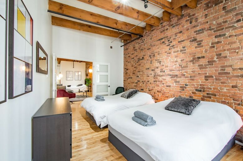 Apartamentos 1858 Upscale Lofts In Old Montreal By Nuage
