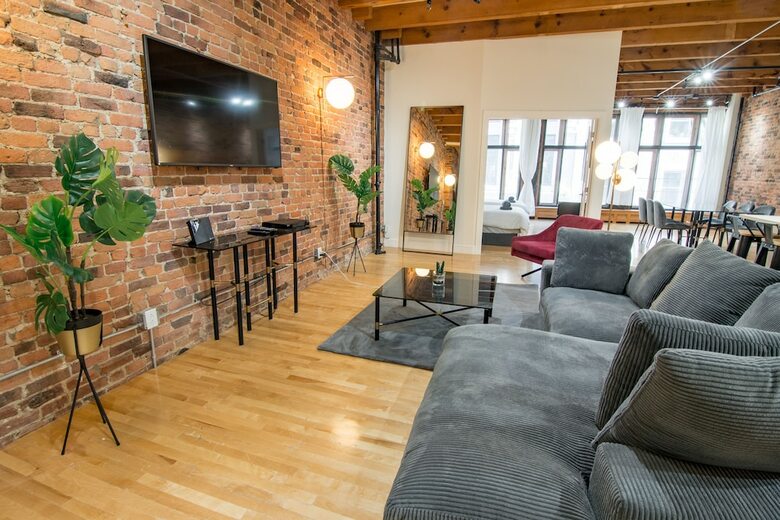 Apartamentos 1858 Upscale Lofts In Old Montreal By Nuage
