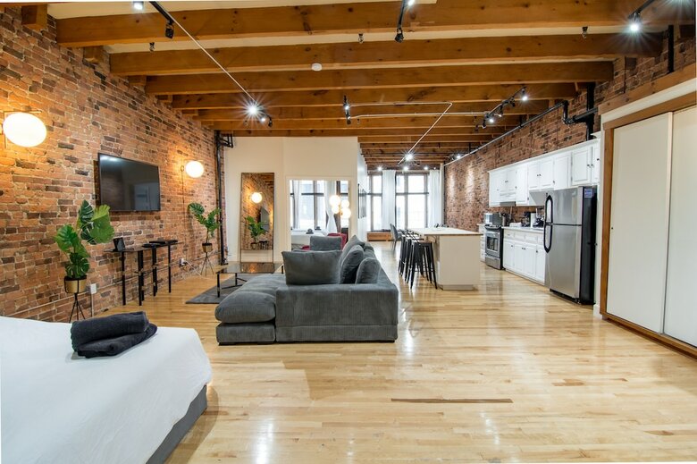 Apartamentos 1858 Upscale Lofts In Old Montreal By Nuage