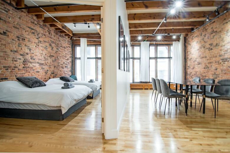 Apartamentos 1858 Upscale Lofts In Old Montreal By Nuage