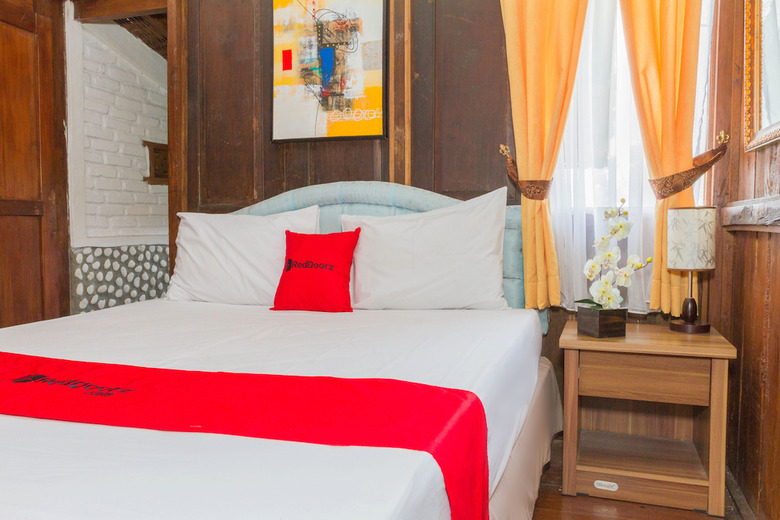 Hotel Reddoorz Near Kampung Gajah 2