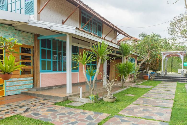 Hotel Reddoorz Near Kampung Gajah 2
