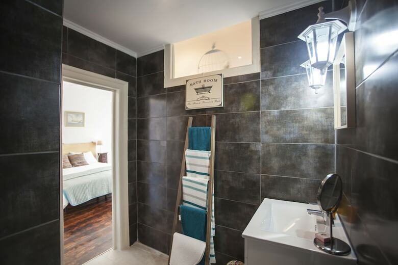 Hotel Lisbon Inn Bica Suites