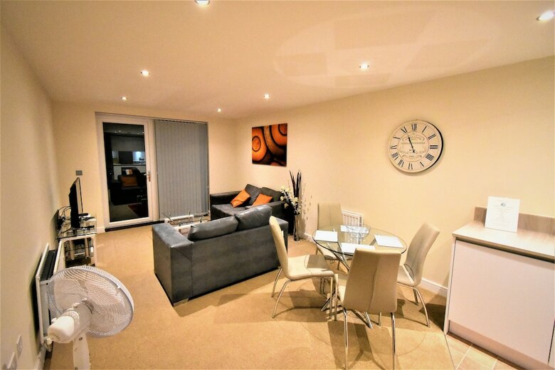 Alder House Serviced Apartment By Ferndale