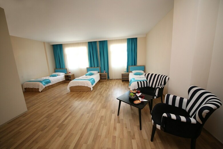 Germia Uni Hotel