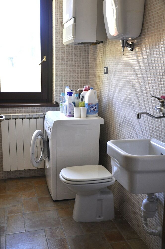 B&B Home Larina