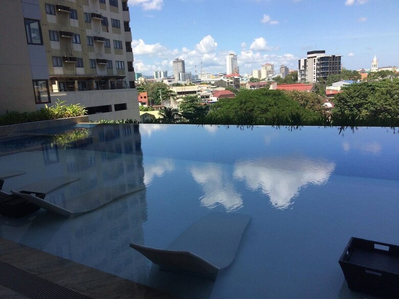 Hotel The Persimmon Cebu By Sleepingpong
