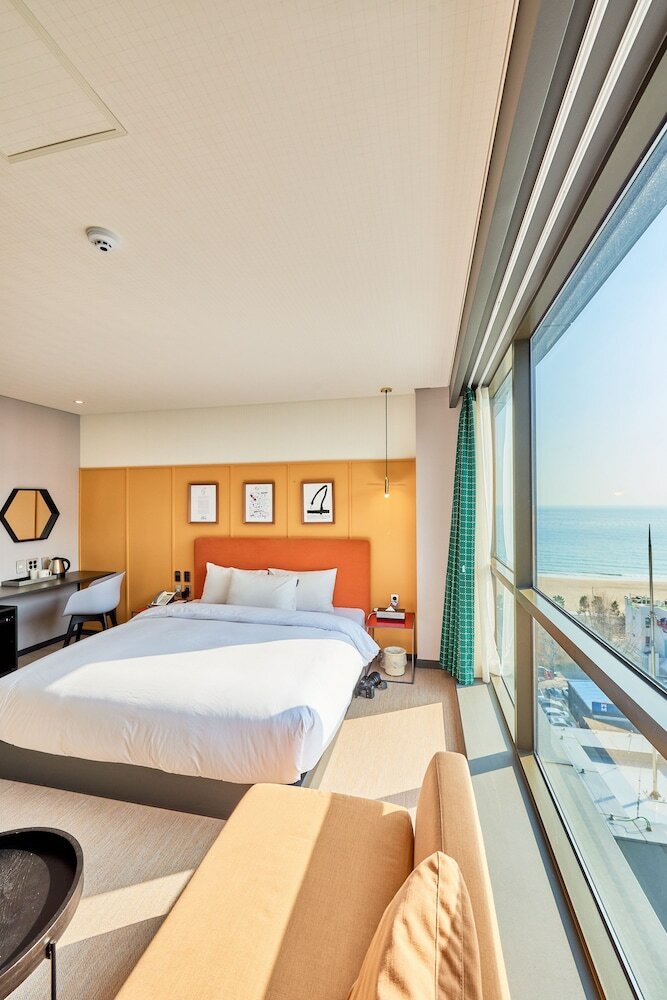 Brown Dot Hotel Songjeong