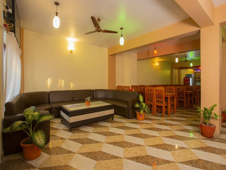 Oyo 250 Hotel City Palace