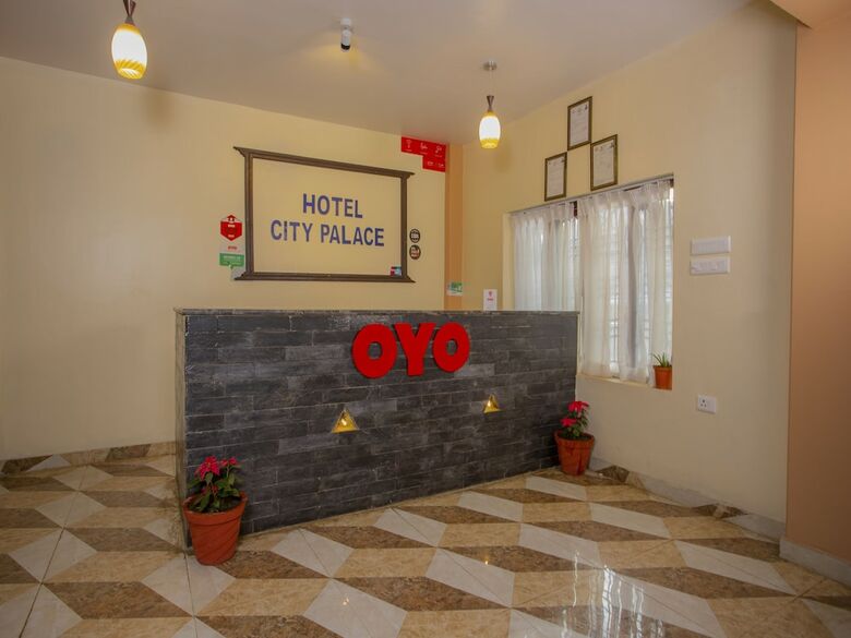Oyo 250 Hotel City Palace