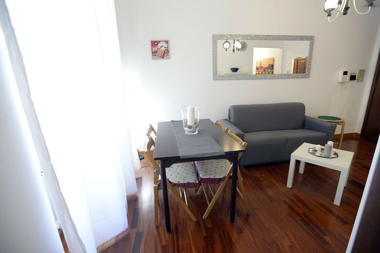 Apartamento Mecenate Deluxe Colosseum