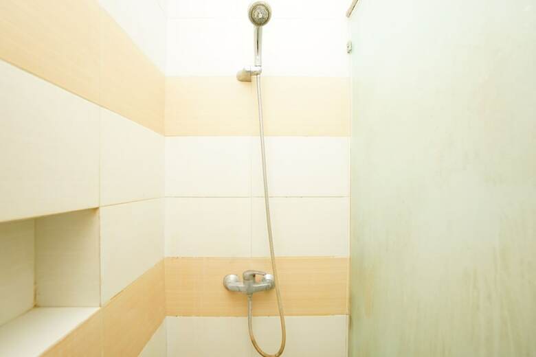 Hostal Oyo 255 98 Residence