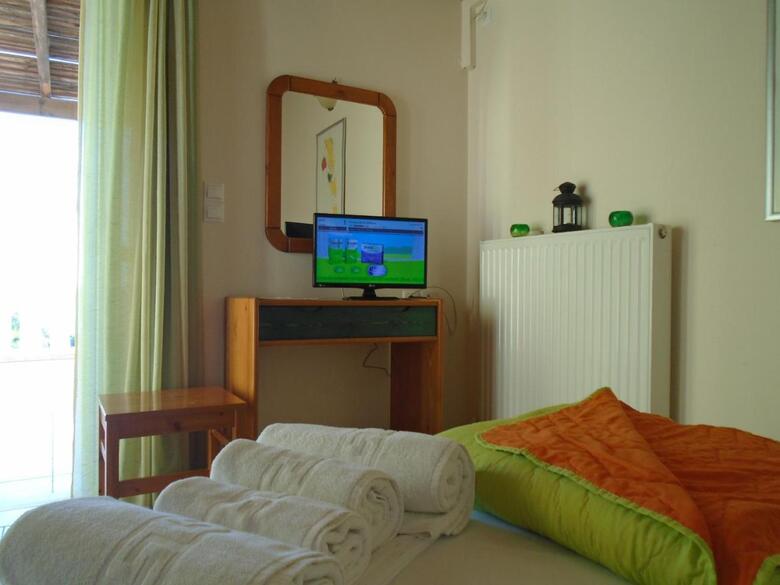 Apartamentos Tompras Village