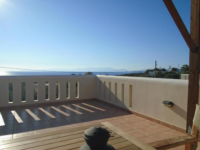 Apartamentos Tompras Village